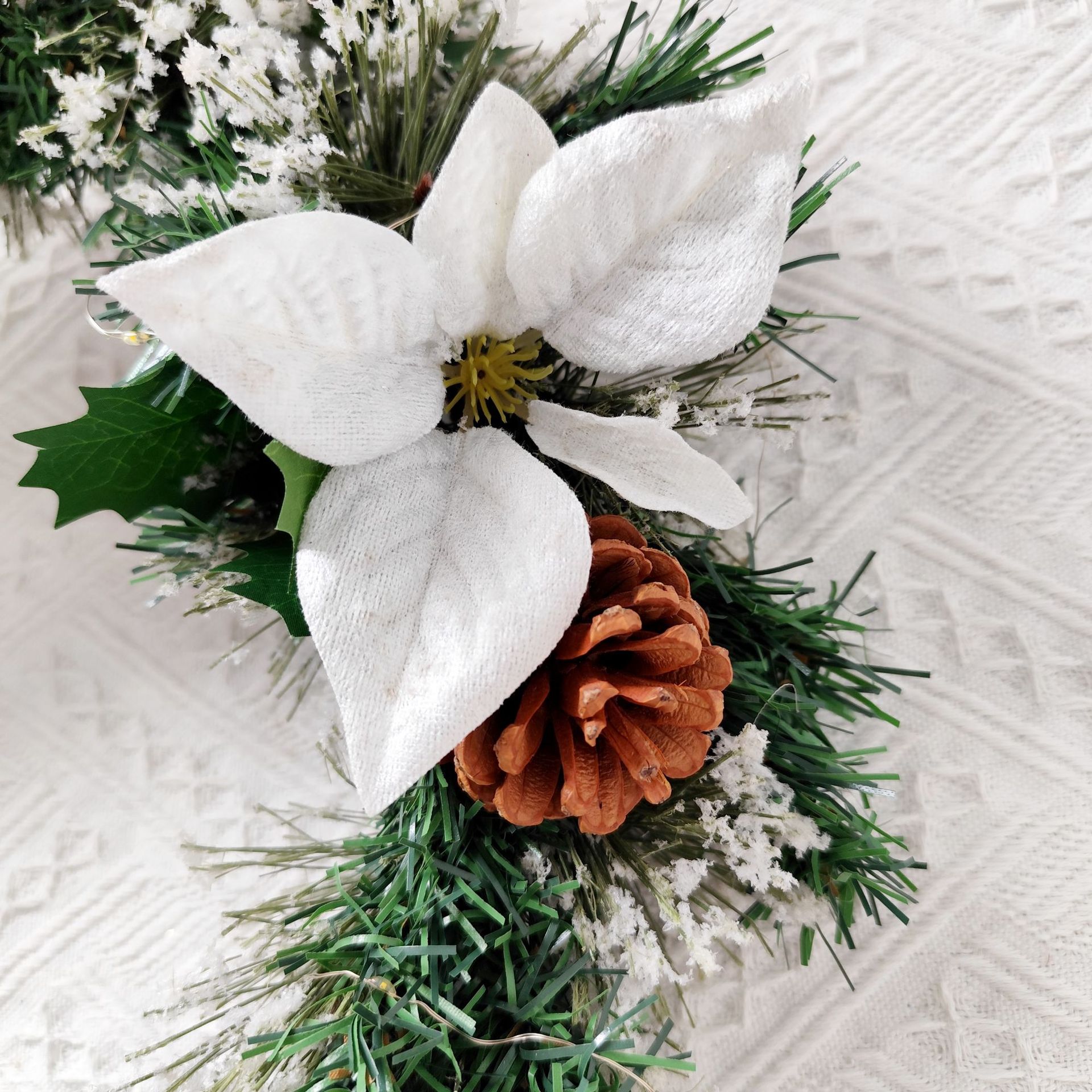 Navidad Pine Vine Wall Collar Puerta de Navidad Decoración de ventanas de árbol de Navidad Decoración de ventanas Amazon Cross-Border Guirland