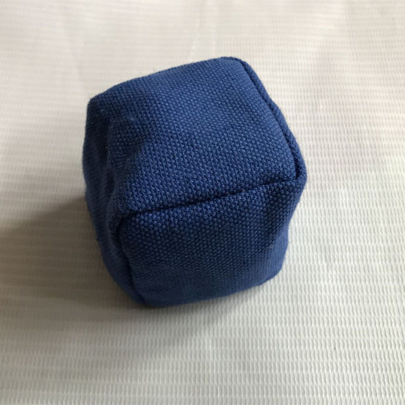 Sandbag color 150 gram -180 Keyue cube 5*5 centimeter Sand canvas Sandbag monochrome Red, yellow, blue