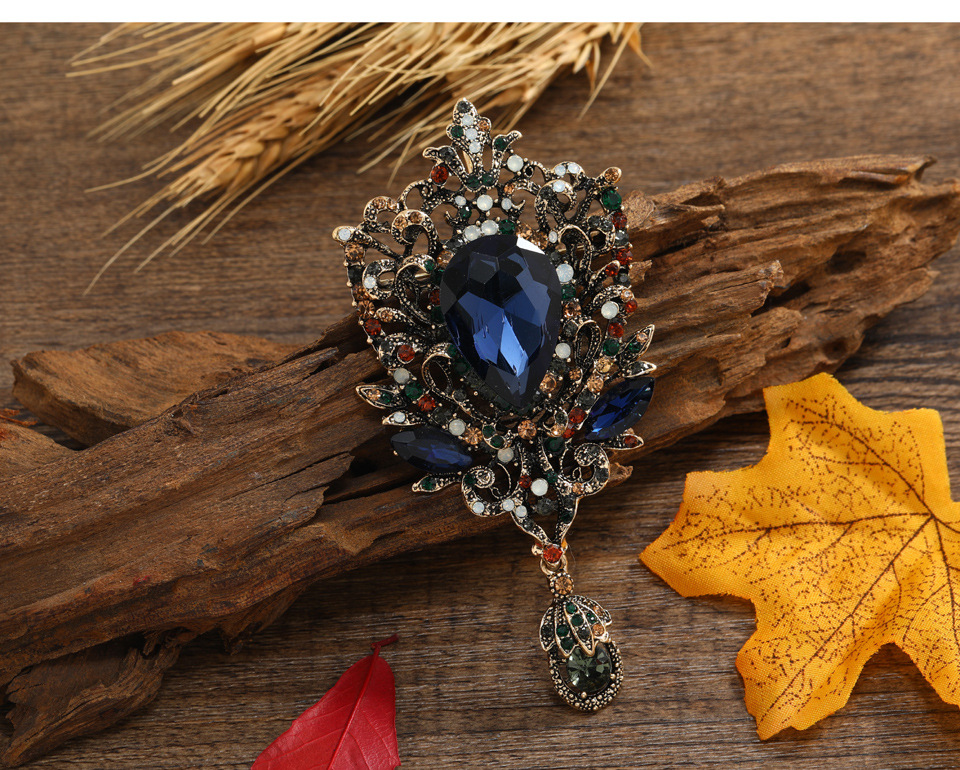 Glass Inlay Material Brooches Classification Retro Pin Water Droplets Alloy Plating Inlay Glass Unisex Brooches