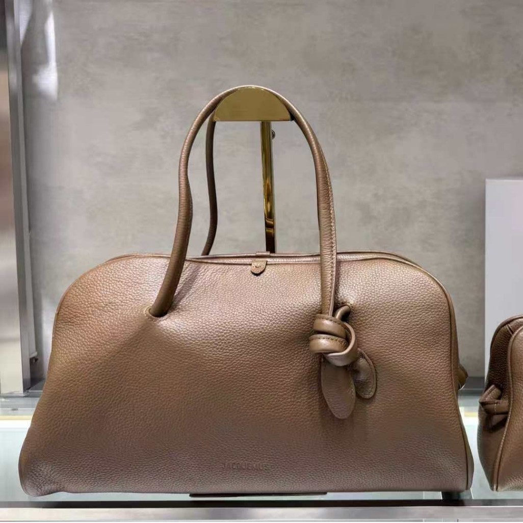 Jacquemus French Luxury Commuter Lychee Grain Boston Bag 2025 Spring/Summer New Versatile Women's Handbag - Thumbnail 4