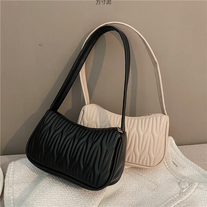 新款潮单肩腋下包感时尚色包包女包小众手提小方包源工厂一件