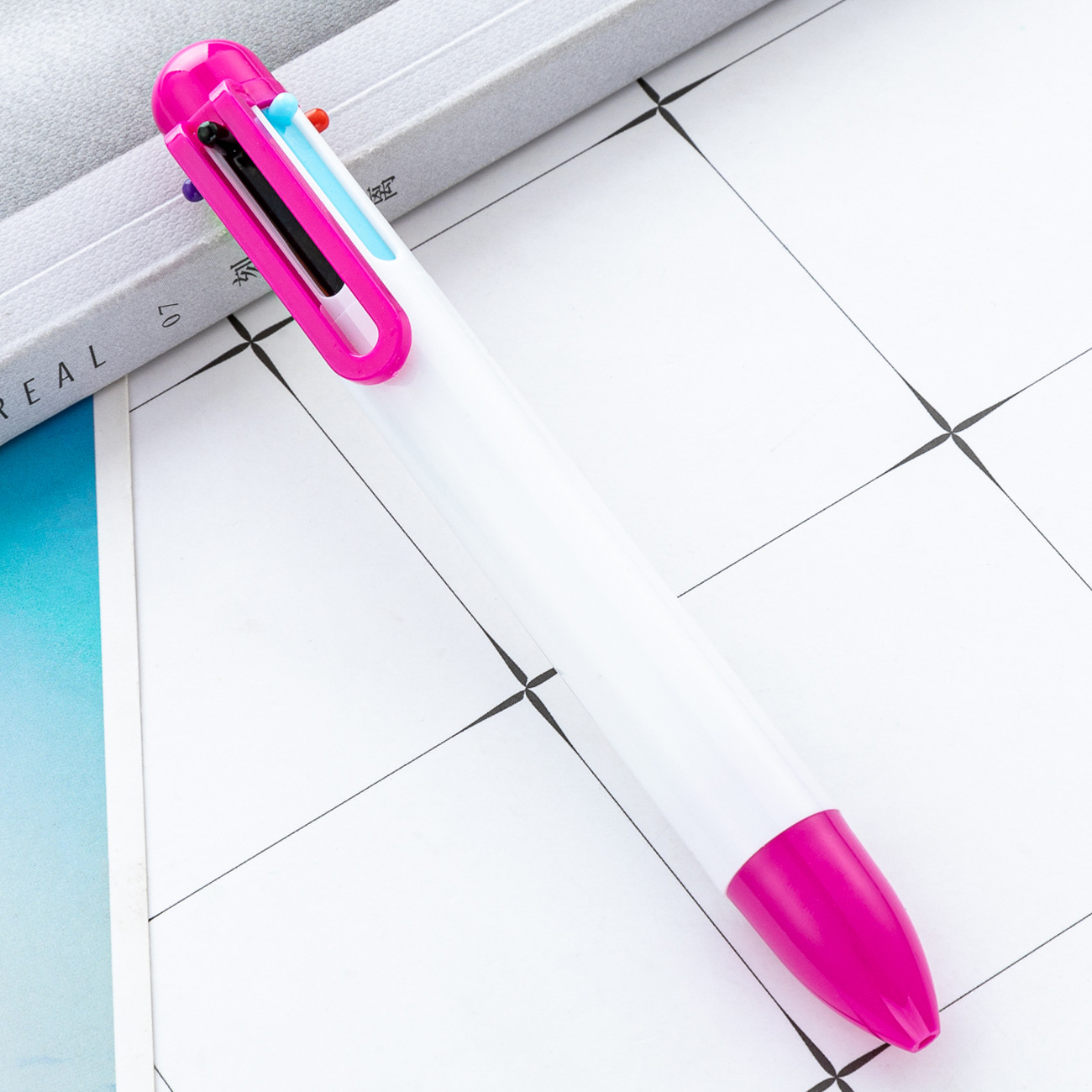 Bolígrafo de plástico multicolor creativo tipo de prensa 6 colores en uno bolígrafo de color para estudiantes papelería bolígrafo multifuncional