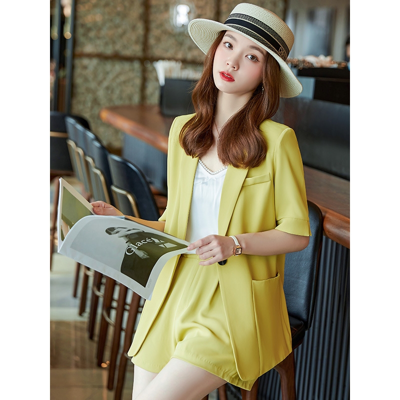 Spring and summer Short sleeved suit coat Female models Little Versatile man 's suit Women's wear wholesale Sense of design A small minority senior