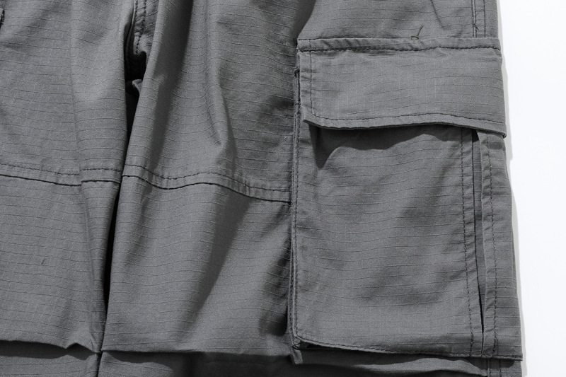 Ανδρικά ρούχα, street retro, ρούχα εργασίας, casual παντελόνια με πολλές τσέπες, χαλαρά, λειτουργικά παντελόνια επώνυμων εμπορικών σημάτων μόδας_voghion.com