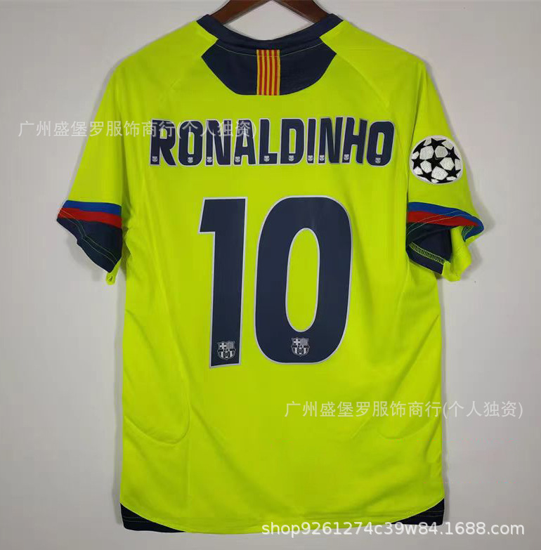 サッカーのリーグ・マジョールの巨人、バルセロナの19番、アマール・ベティス、パリ・サンジェルマンのユニフォーム、デンベレのサッカーユニフォーム|undefined