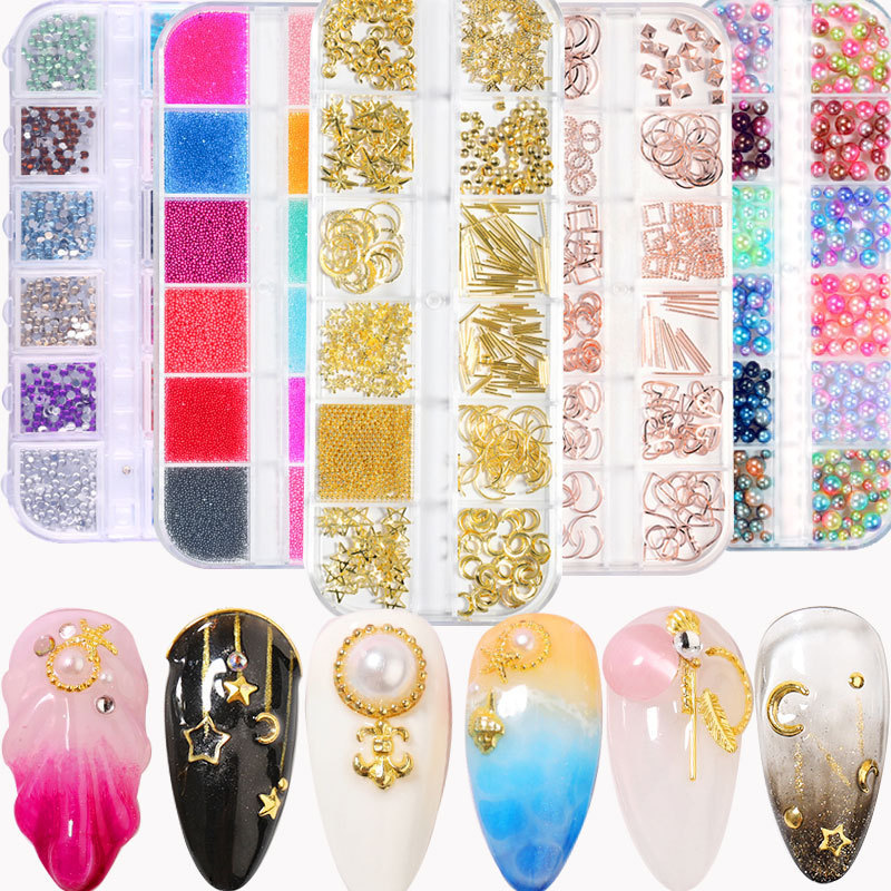 Nail Art Accessories Japanese Style Cut Out Metal Rivets Colorful Pearl Flats Bottom Diamond Strip Box Mixed Manicure Set Complete Set
