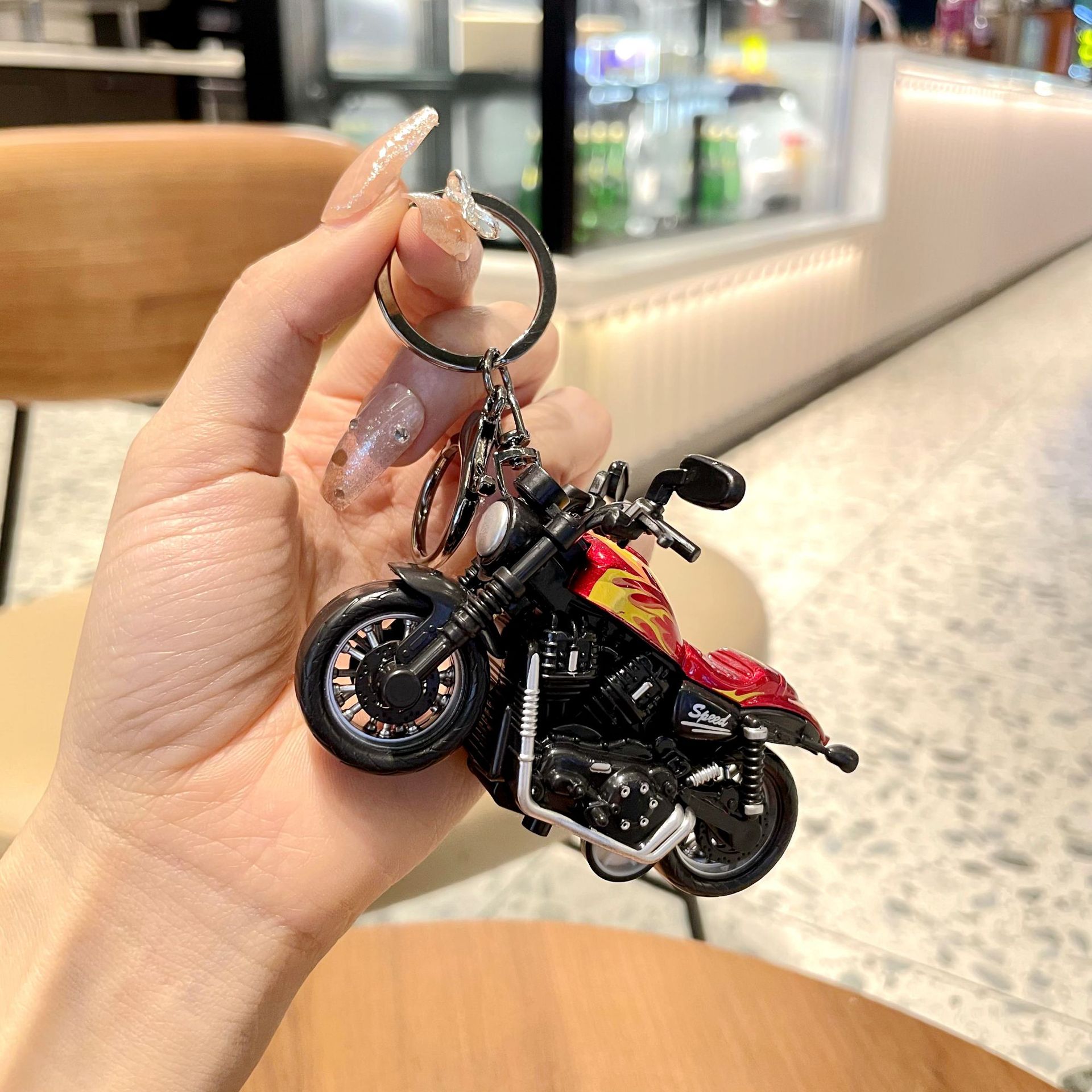 Moda Cool Harley motocicleta pull back motocicleta mini llavero creativo personalizado bolsa de juguete creativo colgante pequeña joyería