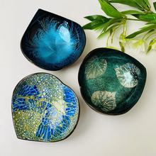 越南玄关钥匙收纳盘椰壳碗心形彩绘椰子碗居家装饰收纳碗爱心款