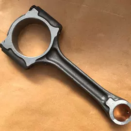 连杆总成;油泵、油嘴;曲轴、凸轮轴