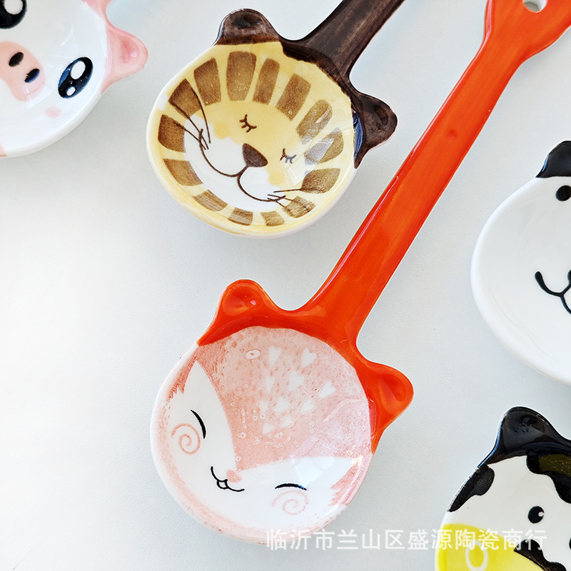 Cucharas de dibujos animados de cerámica creativa al por mayor cucharas de red cucharas rojas cucharas de sopa cucharas de animales lindos cucharas de alargar cucharas