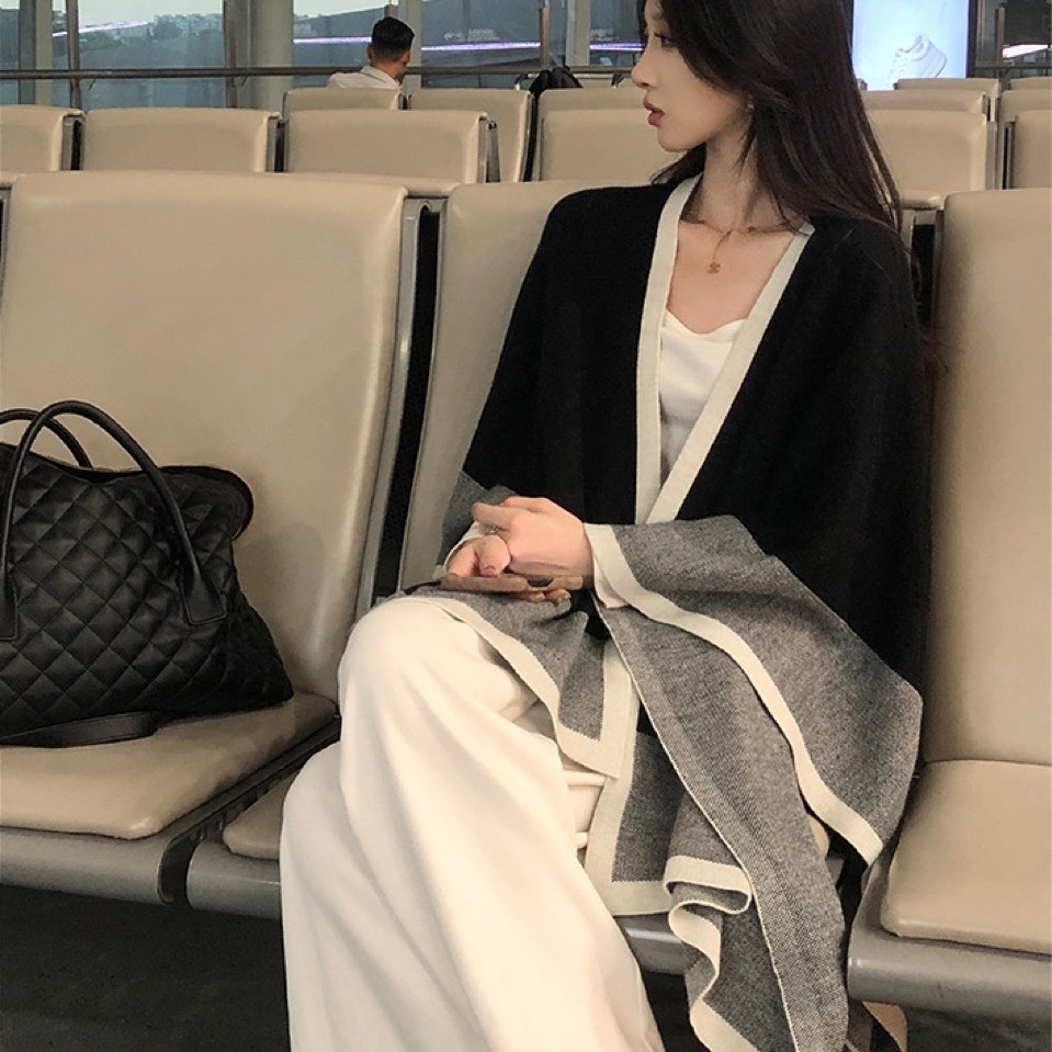 Completo elegante con sciarpa, cappotto, abito in maglia, due pezzi, gonna ampia per ragazze taglie forti_voghion.com