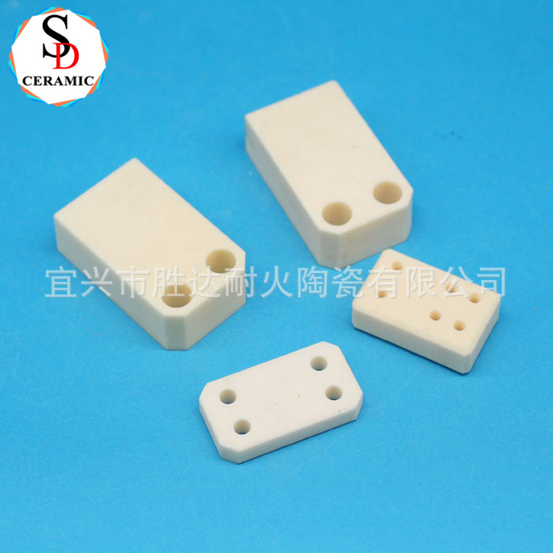 绝缘耐磨 专业制作99氧化铝陶瓷块 电池设备专用陶瓷垫块