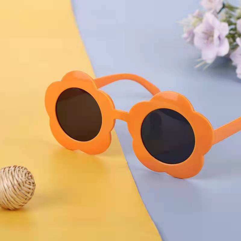 Flower-shaped, orange