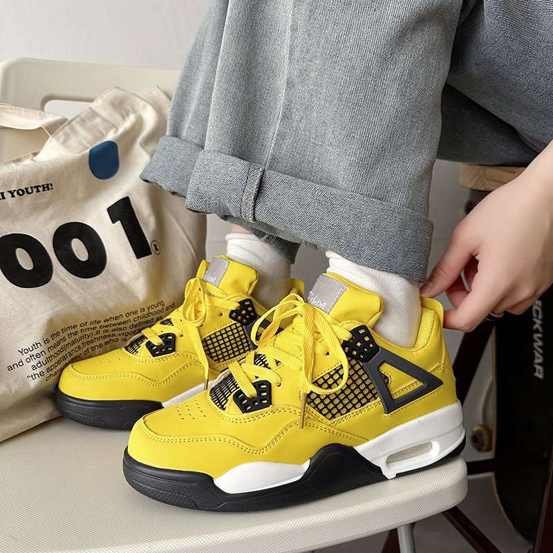 Zapatillas de baloncesto con colchón de aire para niños 2025 verano nuevo estilo salvaje ins color en contraste zapatos blancos de suela gruesa zapatillas deportivas
