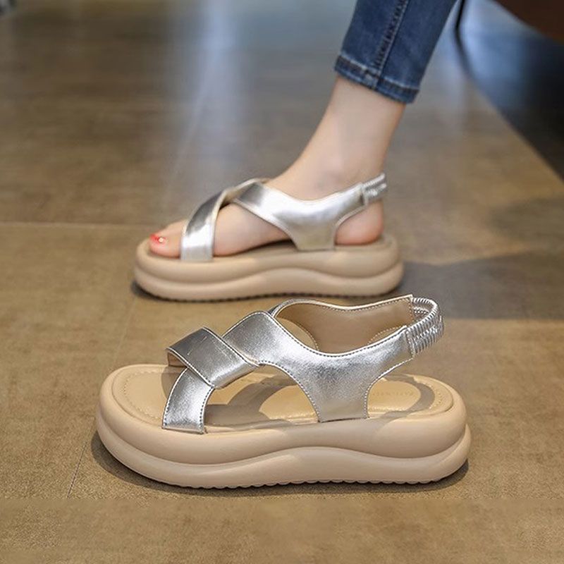 Sandallas de niñas 2025 nuevo estilo de verano de moda para niños zapatos deportivos de playa zapatos de princesa para niños image 5