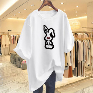 Ů�b����ӡ���¿�A�I���ɶ���t��Ů�ļ����¿�ͨ�����