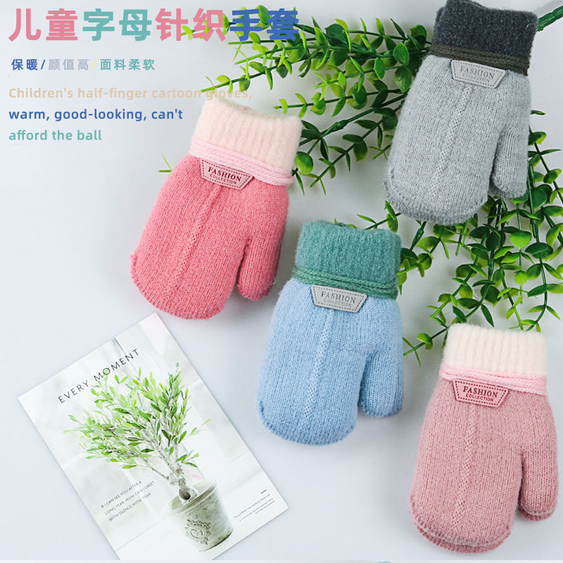 Children's Gloves Cute Halter Fleece Padded Gloves Baby Cute Cartoon Outdoor Cold-proof Thermal Knitting Gloves display picture 15