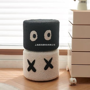 Solid Wood Low Stool for Home Entrance, Dice Shoe-Changing Stool, Creative Children's Lambswool Sofa Ottoman Bench
