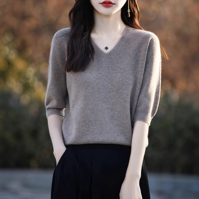 V-Neck Sweater Short-Sleeve Women's Solid Color Loose Pullover Knit Top 26 Spring New Style Ready-To-Wear T-Shirt