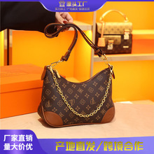 路易欧格利2025新款女包单肩斜挎手提老花链条包欧美牛角小包