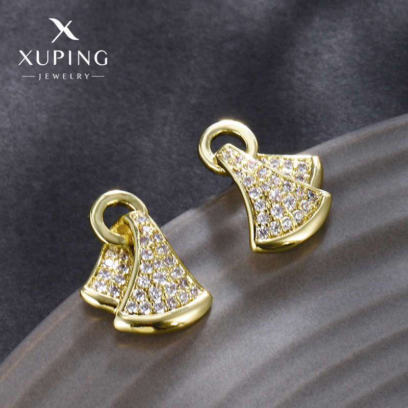 14K color Xuping joyería geometría estrella de amor auriculares de zircón ligero de lujo nicho sensación de mujer