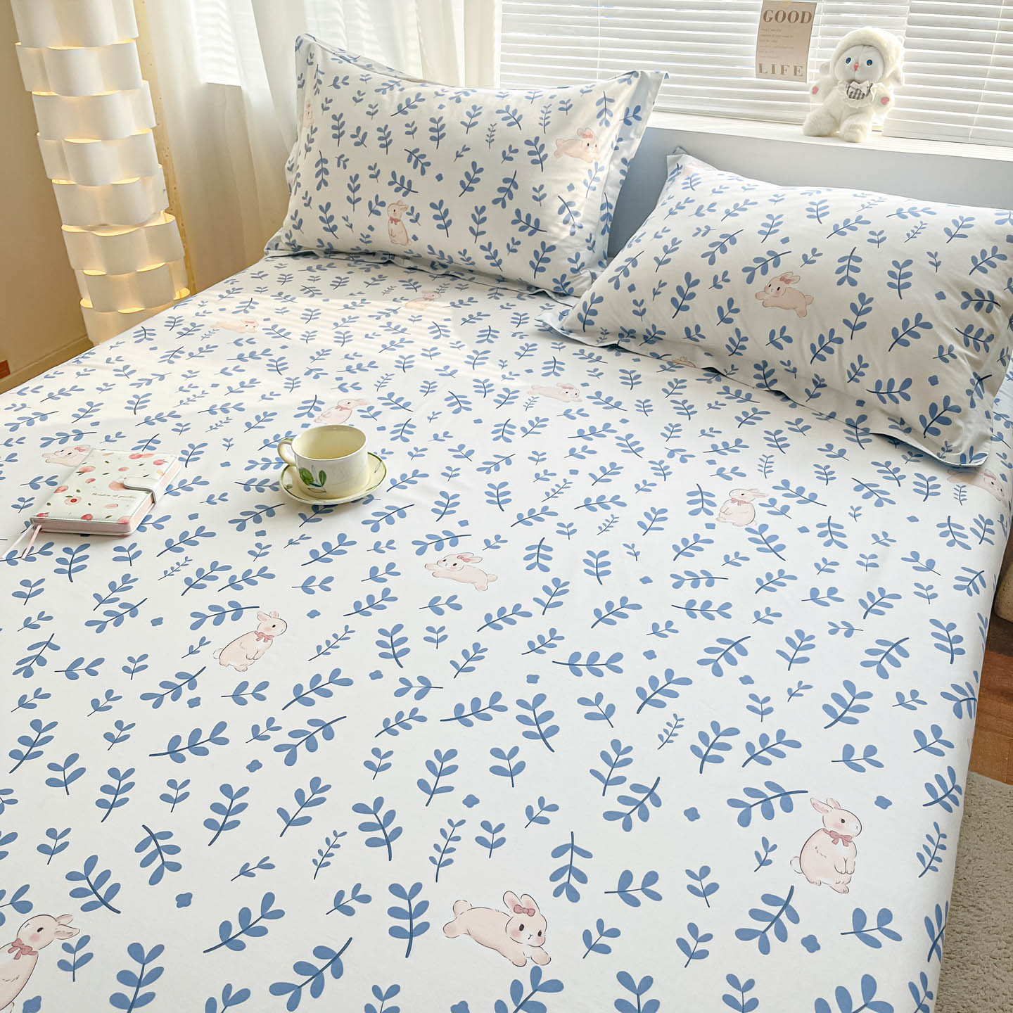 Cama de algodón fresco, sábanas de tres piezas, cubierta de cama de dormitorio de algodón, colchón Simmons, cubierta de cubierta protectora integral.