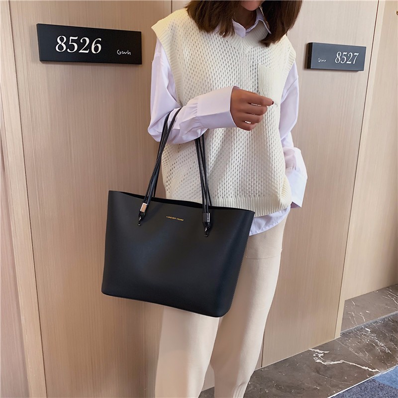 Retro Women's Large Capacity Tote Bag Minimalist Shoulder Bag_voghion.com