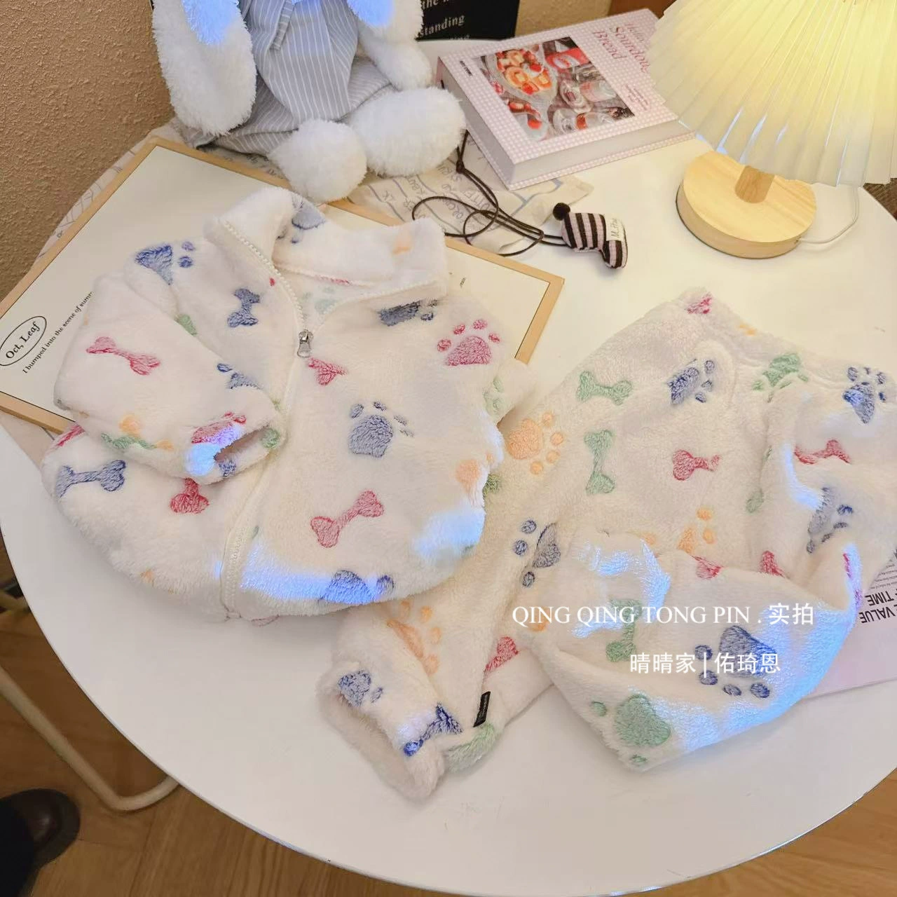 Новый детский набор мужской и женский пижамы с принтом кости