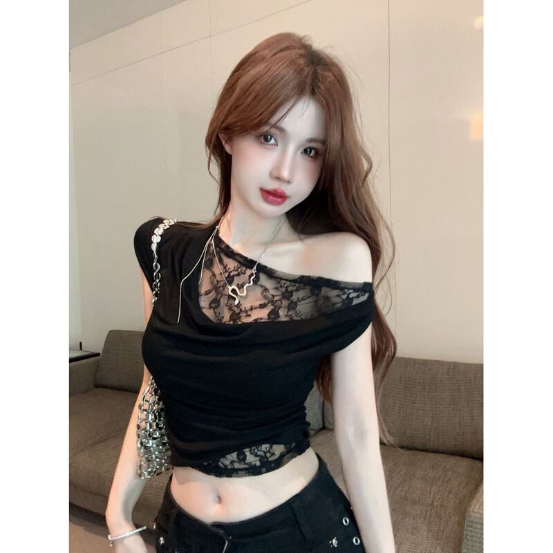 Lace Splicing Fake Two-Piece Tops for Women in Summer New Hot Girl Layered Design Versatile One-Shoulder Short T-Shirt Lace Splicing Fake Two-Piece Tops for Women in Summer New Hot Girl Layered Design Versatile One-Shoulder Short T-Shirt