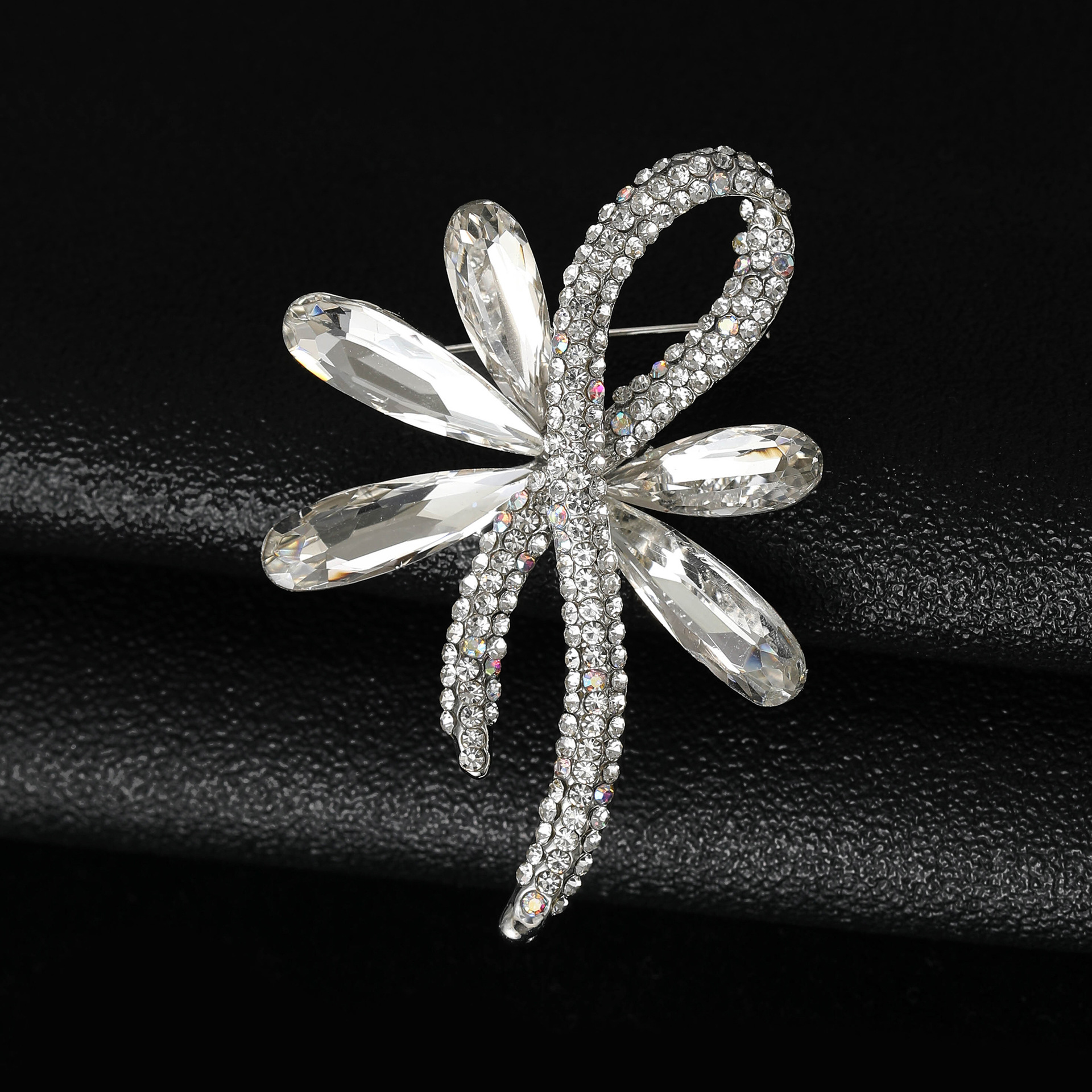 15g Weight Rhinestones Inlay Material Brooches Classification Holiday Occasion Alloy Material Bow Knot Pattern Women's Gender Inlay Design Pin Bow Knot Alloy Inlay Rhinestones Women's Brooches 22