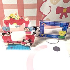 新商品の小さい花のジェニーのウサギのアクリルのフォトフレームは3寸の写真を撮影します。