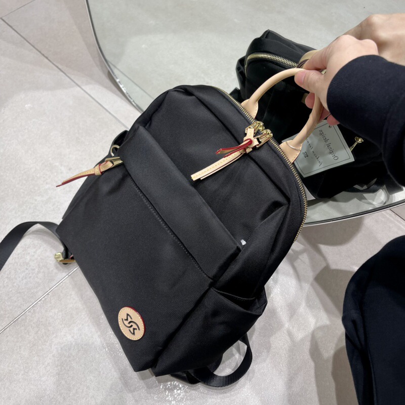 Oxford Cloth Casual Travel Backpack for Women 2026 New Fashion School Bag Waterproof Commuter Large Capacity Lightweight Backpack