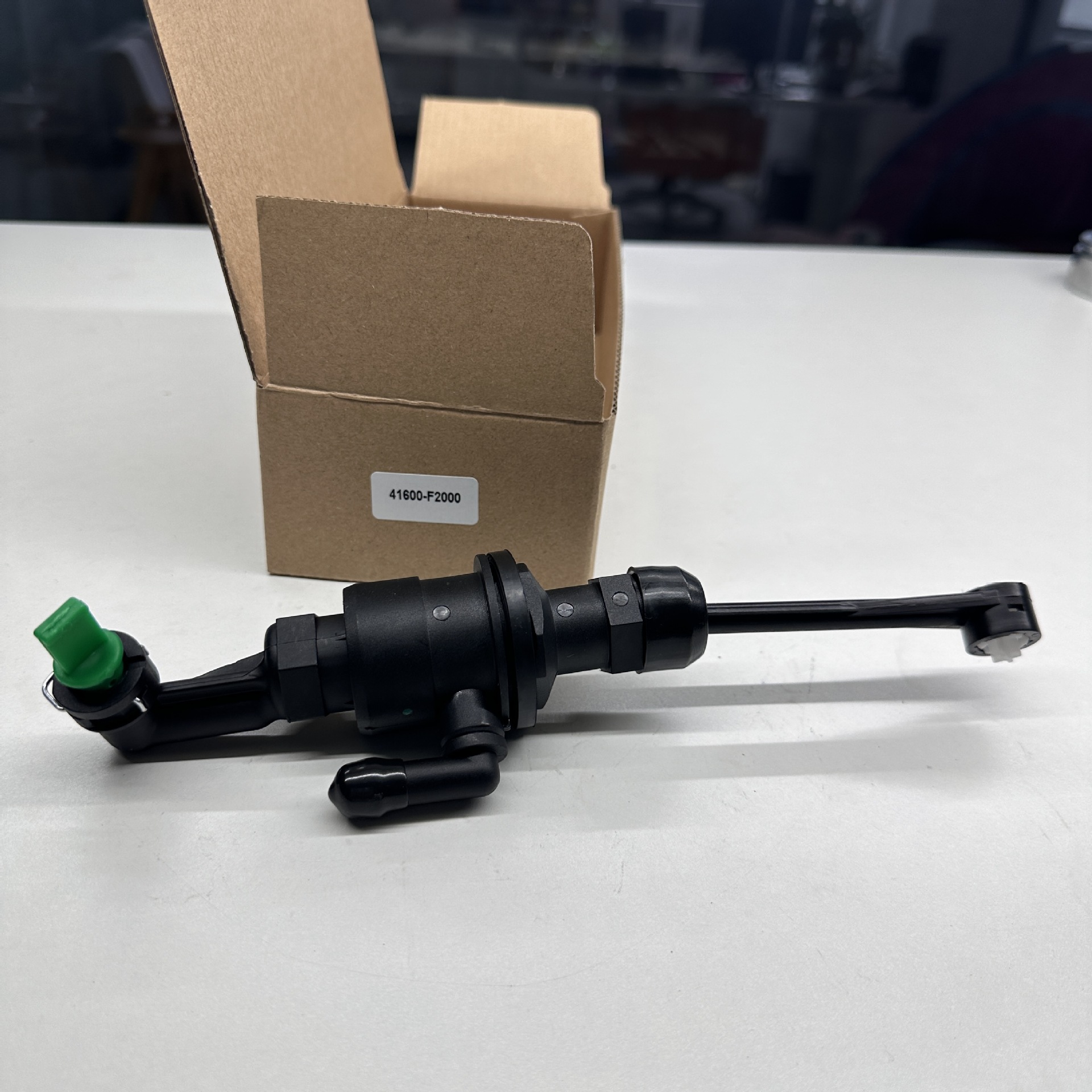 41600-F2000 Suitable for Hyundai Elantra Clutch Master Cylinder 41600F2000