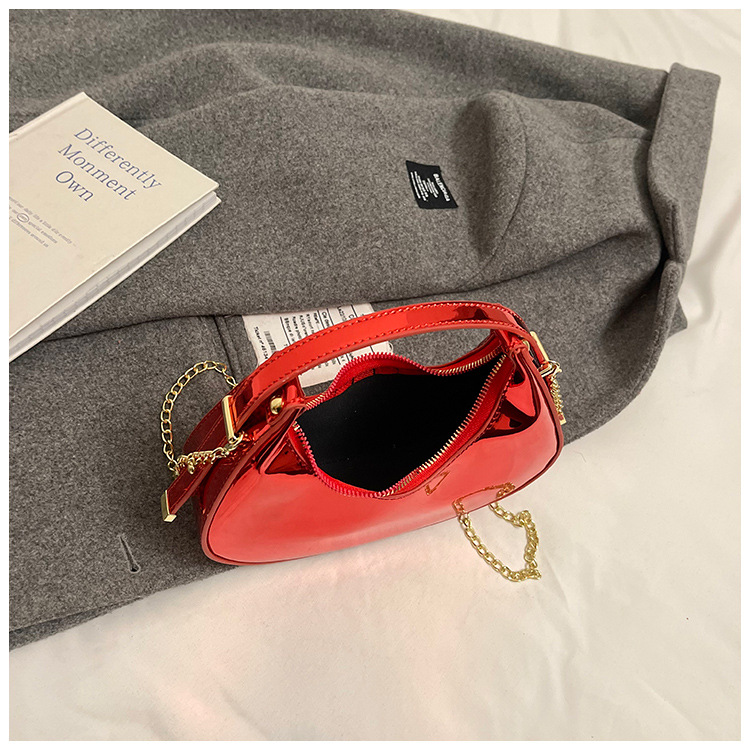 Glossy Mini Bag For Women New Fashion Crescent Lipstick Evening Bag Casual Versatile Handbag Chain Crossbody Bag - Thumbnail 4