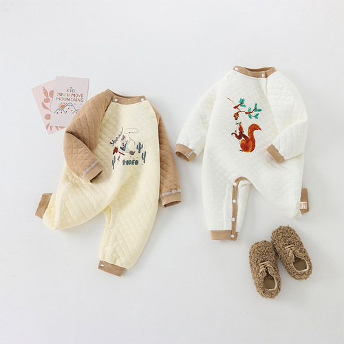 Baby jumpsuit, pure cotton long-sleeved pajamas, newborn clothes, autumn and winter baby clothes, newborn baby boy's sleeping clothes