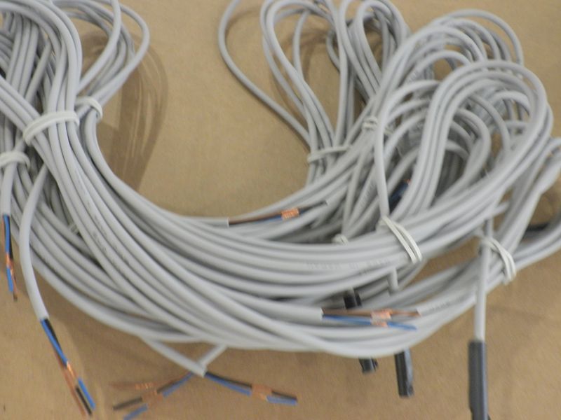 现货供应全新原装SMC磁性开关D-A96 0.5米 3米 实物图