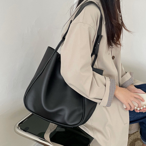 Large Capacity Bags for Women 2024 New Fashion Retro Office Commute Tote Bag Unique Single Shoulder Crossbody Bag Versatile