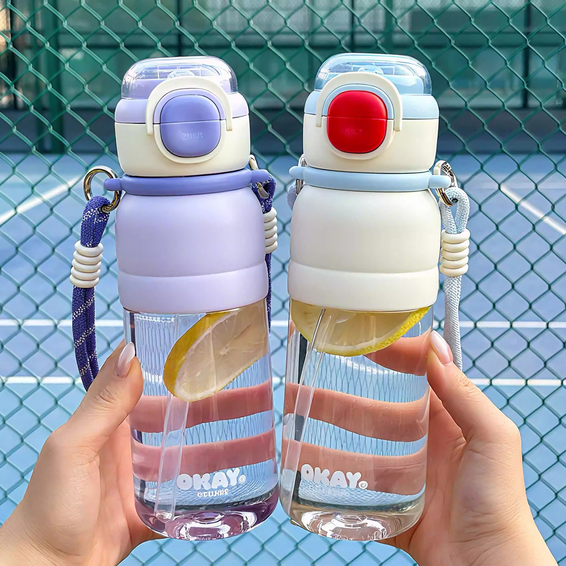 Taza de agua verano 2026 nueva taza de plástico de gran capacidad simple taza de paja deportiva de estudiantes taza portátil de chicas