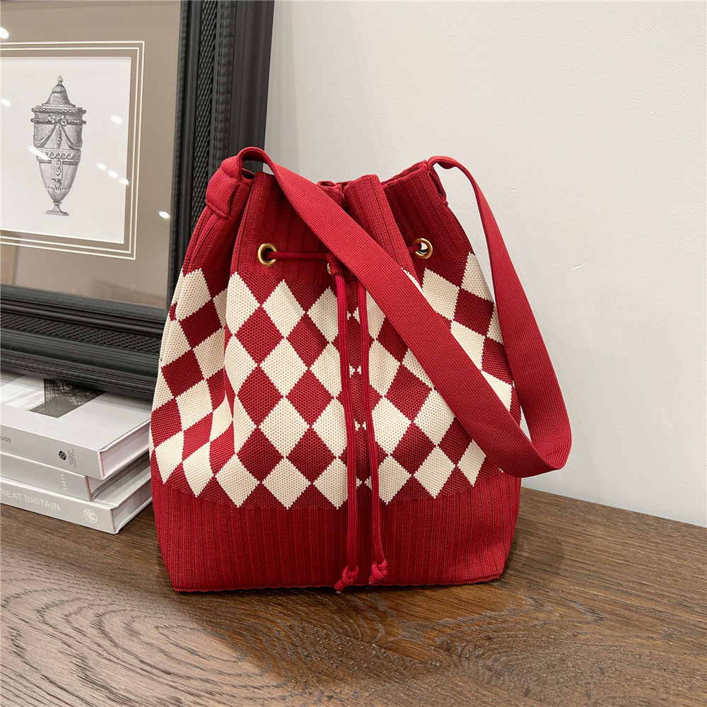 Women's Medium Knit Geometric Vintage Style Classic Style String Tote Bag display picture 6