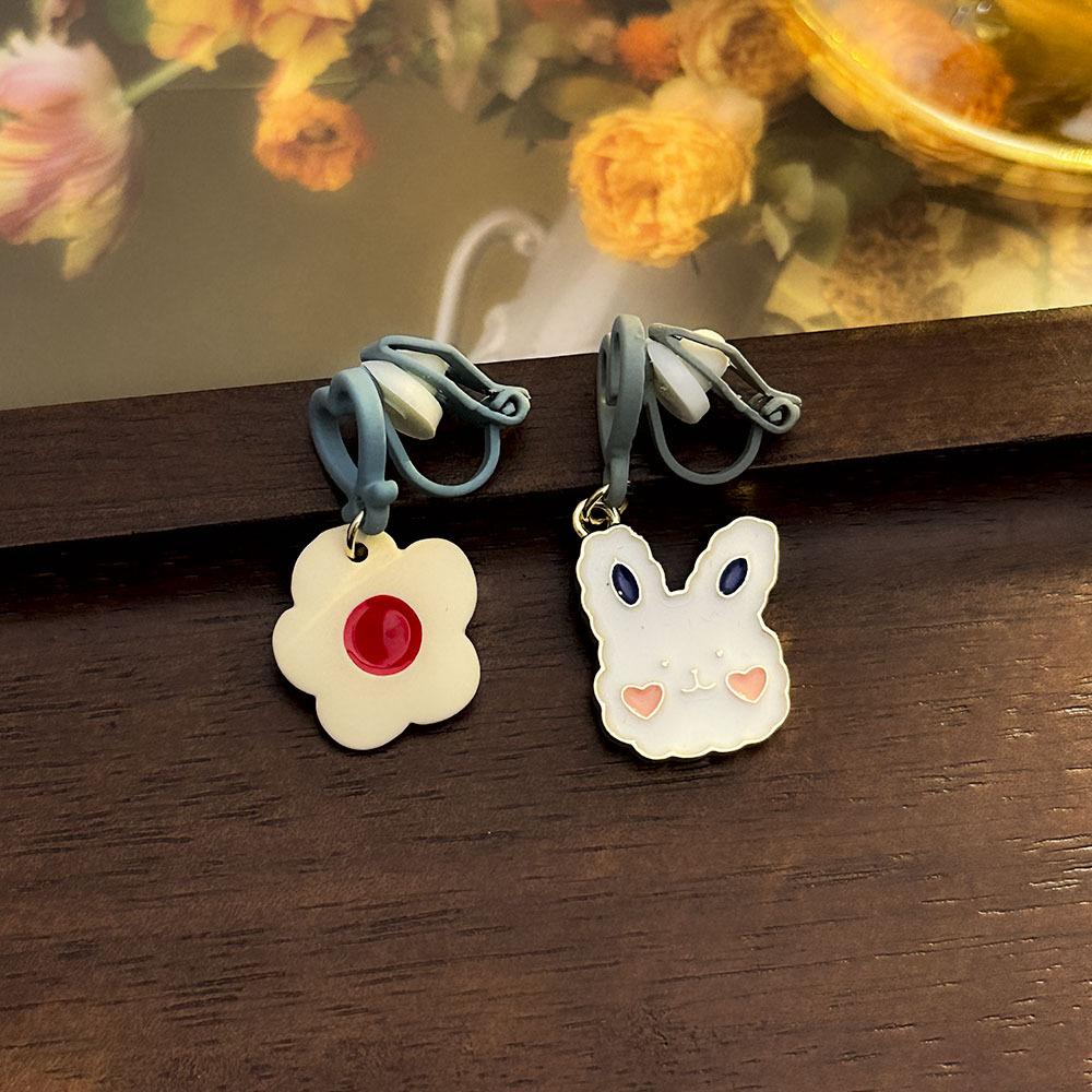 Clips de oreja de conejo de oso vidriado coreano sin orejas perforadas e indoloras pendientes de flores de alta calidad Accesorios de oreja frescos simples para mujer