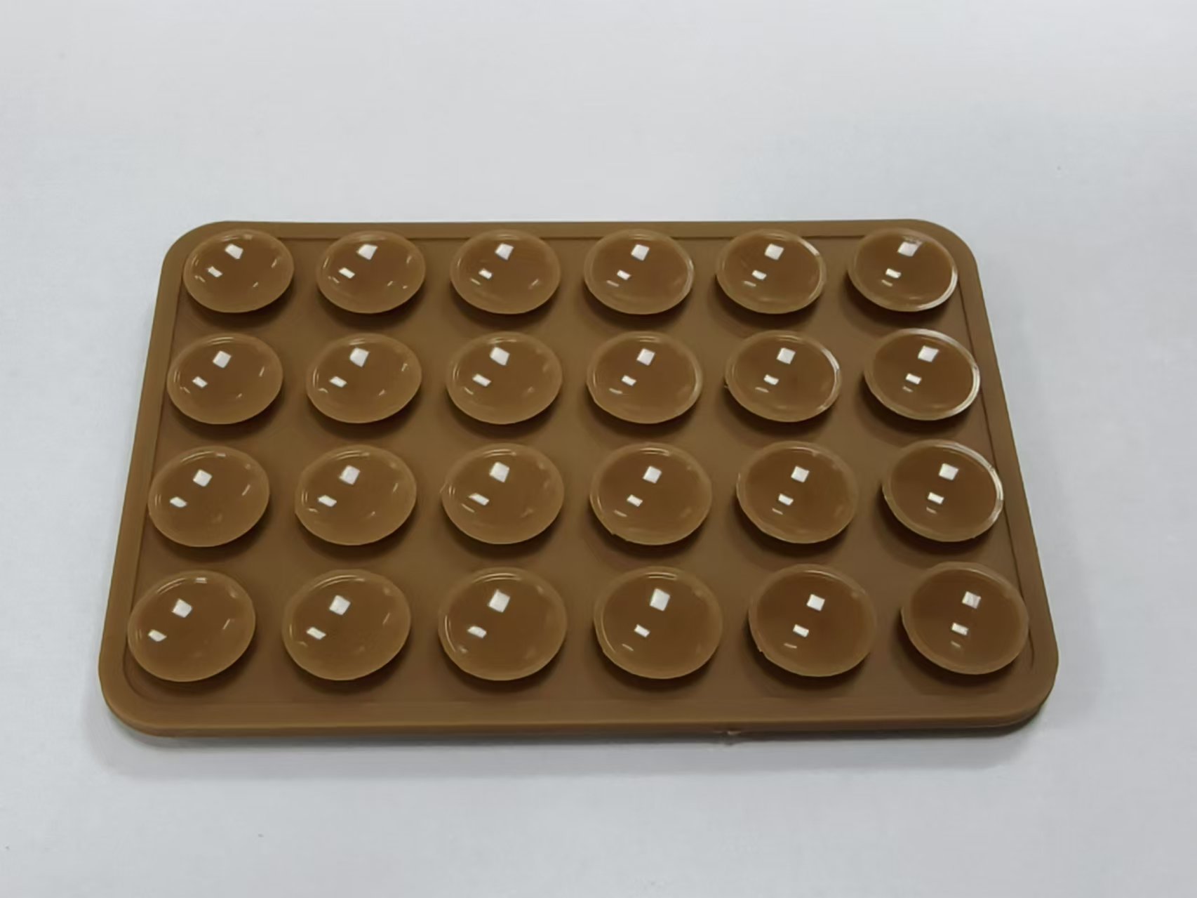 Suministro directo de fábrica de ventosa de silicona ventosa de teléfono móvil ventosa cuadrada ventosa de 24 granos ventosa de soporte para teléfono móvil ventosa de silicona de doble cara