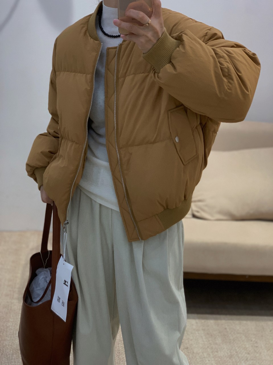 2024冬季女装新款下版棒球服领85绒羽绒服女23188
