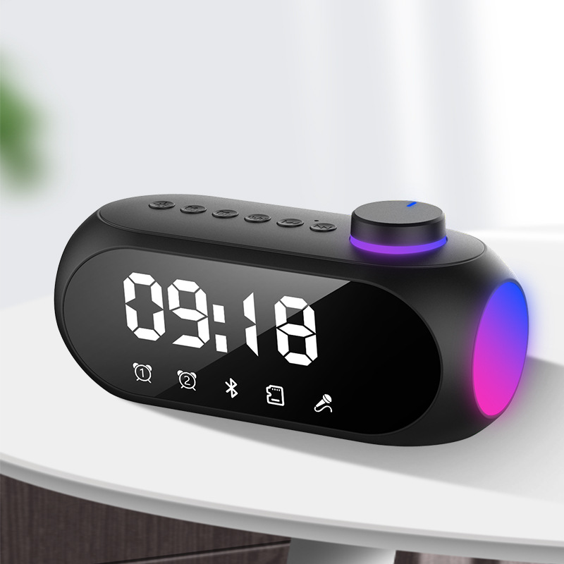 Nuevo Bluetooth pequeño altavoz S18 noche luz altavoz pesado subwoofer portátil mini reloj alarma reloj de escritorio sonido