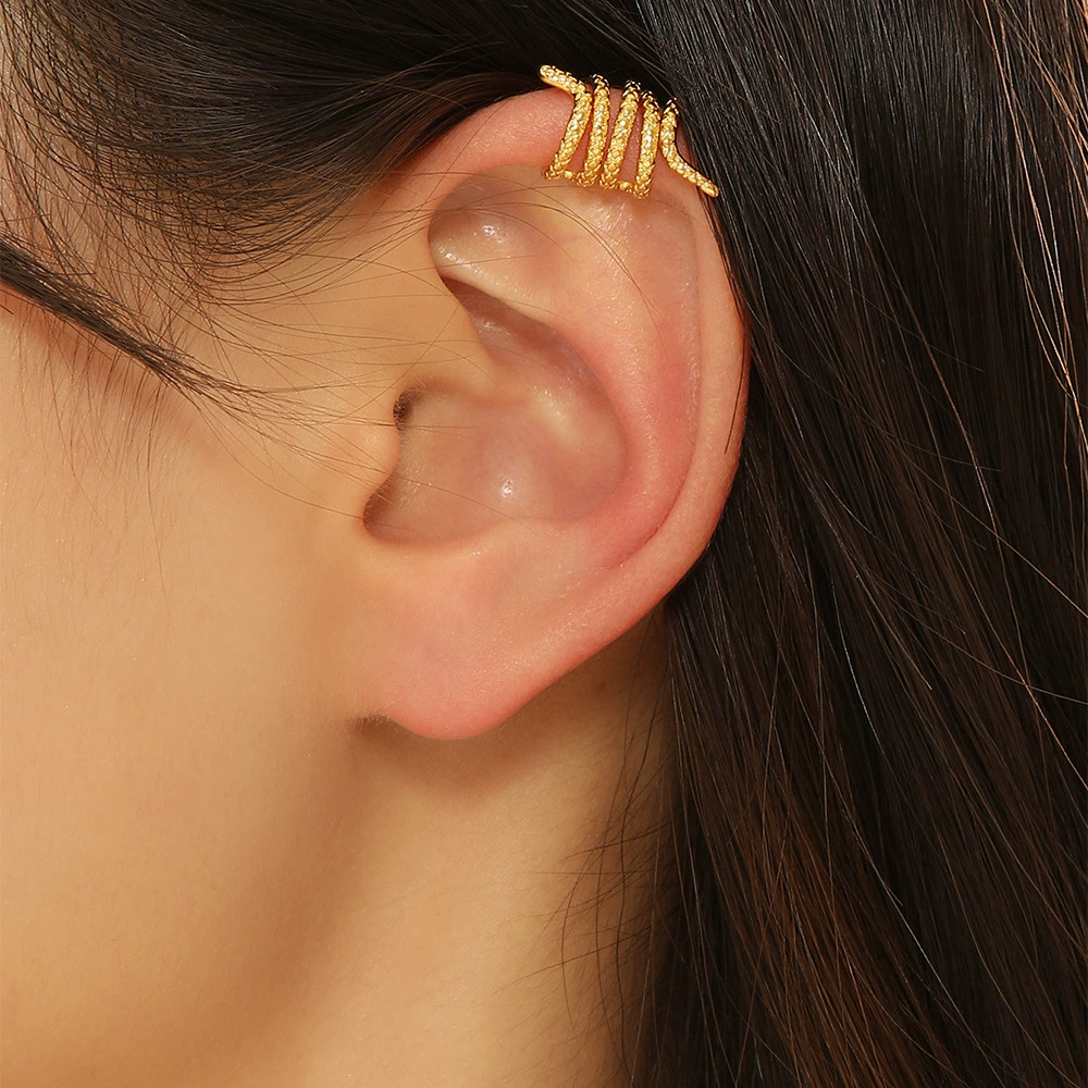 Retro Cold Snake Shape Ear Clip - No Piercing Needed, Gold Plated, Unisex, Fashionable Hoop Ear Cuff detail image 8