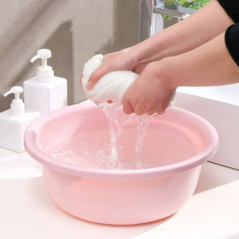 Small children's plastic washbasin for students for laundry, increased thickness