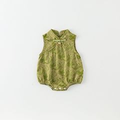 夏の新型の女の赤ちゃんの新しい中国式の復古の改良は意のままにチャイナドレスの三角をロックしておならをします。