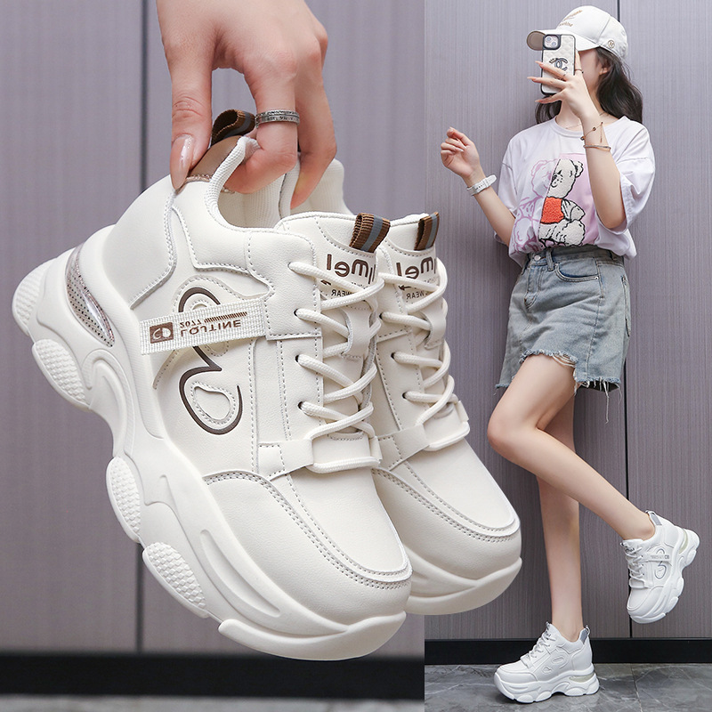 2026 Height-Increasing Dad Shoes for Petite Women, Lightweight Casual Sneakers, Easy to Match in Spring and Autumn, Thick-Soled Women's Shoes, White Sneakers