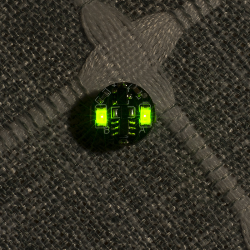 LED磁気制御ランプ、開封式フィギュアスタンドライト、ウォールナットハウス立体ブックギフトボックス雰囲気灯