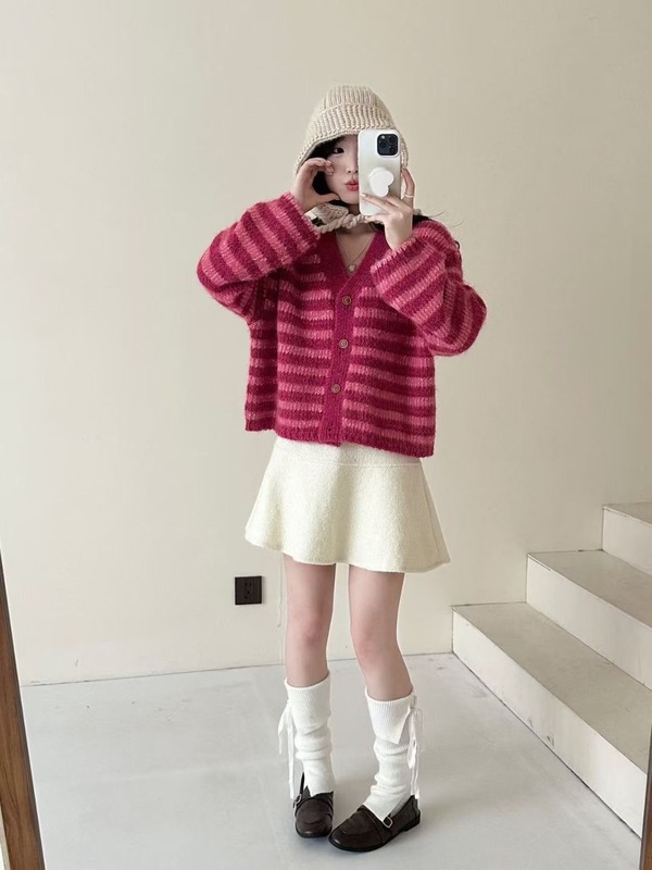 氛围感撞色条纹毛衣外套女2025秋冬宽松慵懒v领撞色针织开衫上衣|undefined