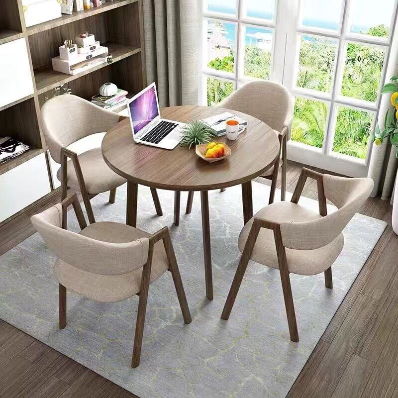 월넛 컬러의 테이블 상판 + 후카키 일체형 A자